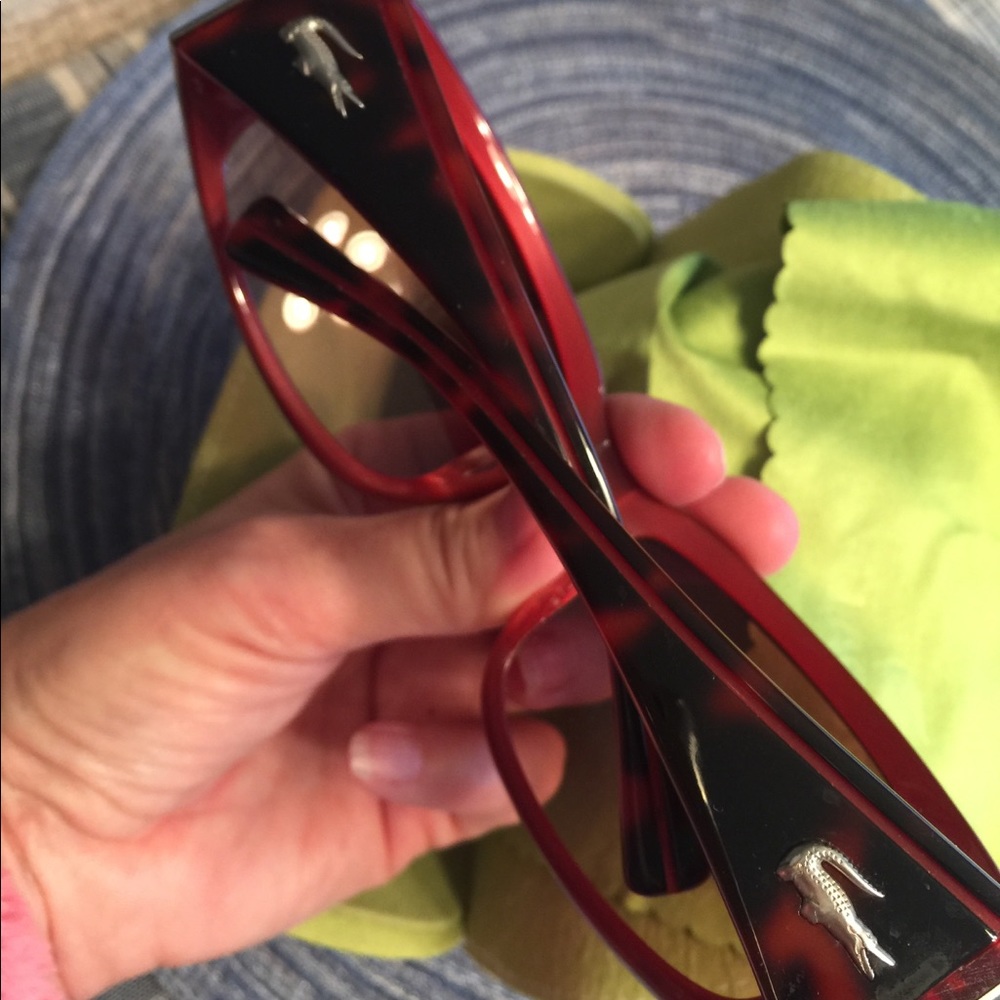 Pre Loved Lacoste unisex sunglasses